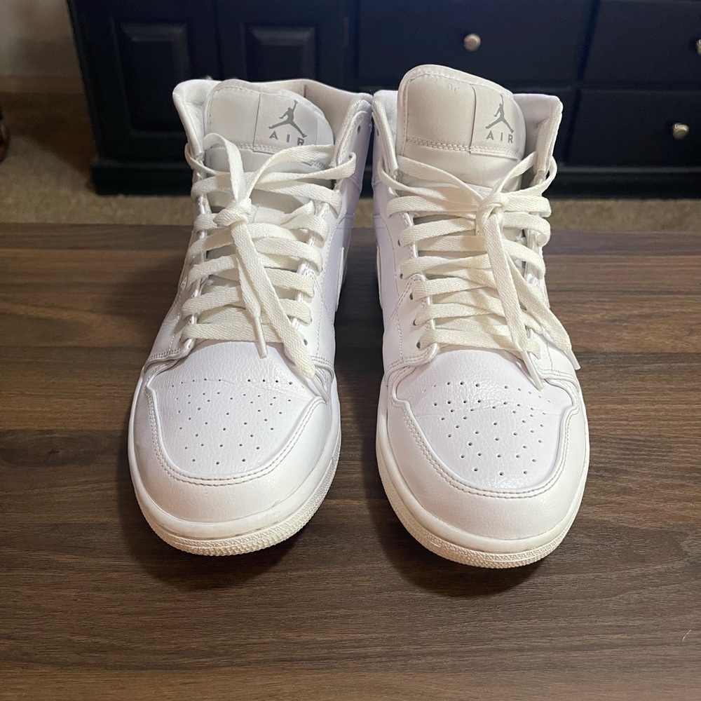 Men’s Jordan 1 mid-white